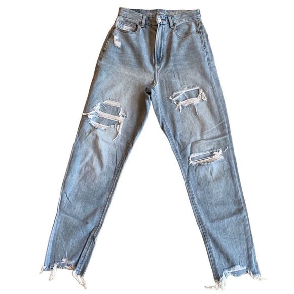 America Eagle jeans curvy mom light wash, distressed, size 0 - Picture 1 of 11
